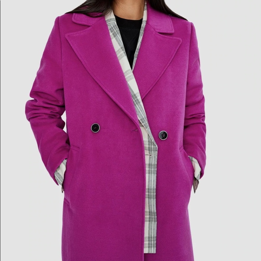 NOIZE
Double Breasted Long Coat In Magenta vegan wool